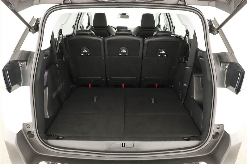 Peugeot 5008 (2017) Premium 1.6 BlueHDi, Automat - fotka 11 z 20
