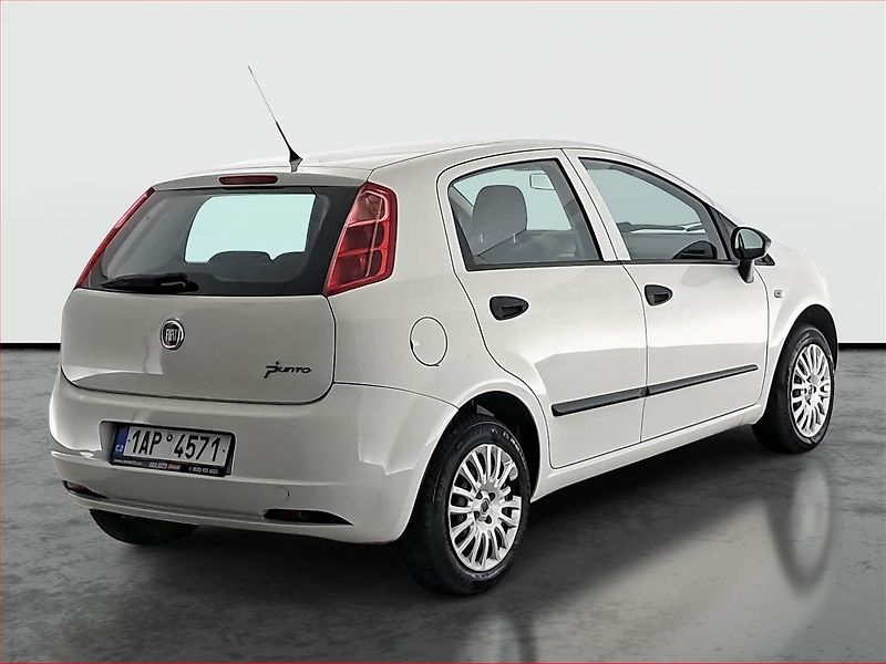 Fiat Punto (2010) 1.2, ČR,1.maj, nová STK - fotka 5 z 14