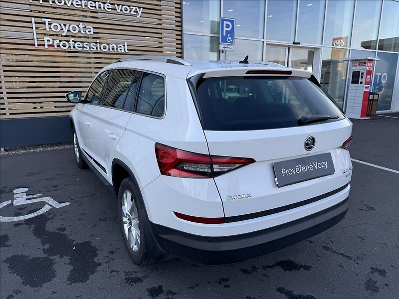 Škoda Kodiaq 2,0 DSG STYLE PLUS AWD - fotka 2 z 19
