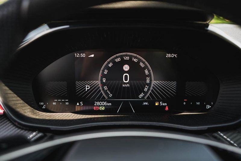 Škoda Fabia (2025) 1.5 TSI, Monte Carlo, FullLed - fotka 16 z 27