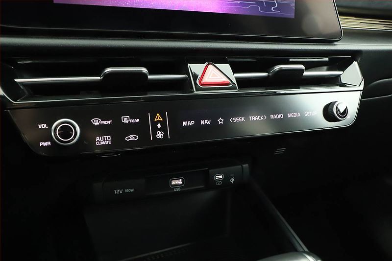 Kia Niro (2022) Plug-in Hybrid - fotka 19 z 21