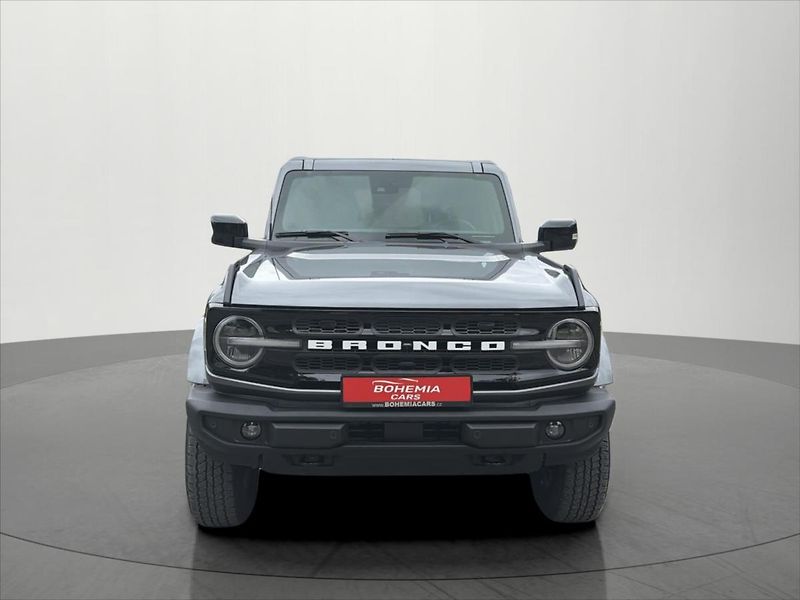 Ford Bronco 2,7 V6 AUT OUTER BANKS ČR - fotka 2 z 36