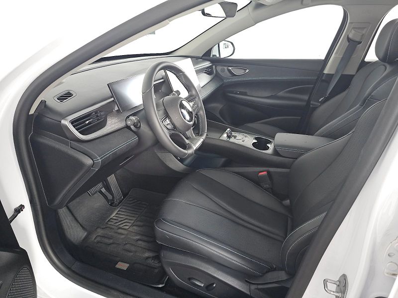 BYD Seal 5 DM-i (2025) 1.5 PHEV 212k DESIGN - fotka 6 z 34