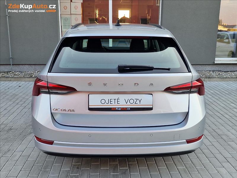 Škoda Octavia 2.0TDI Combi, původ ČR,1.Maj. - fotka 9 z 50