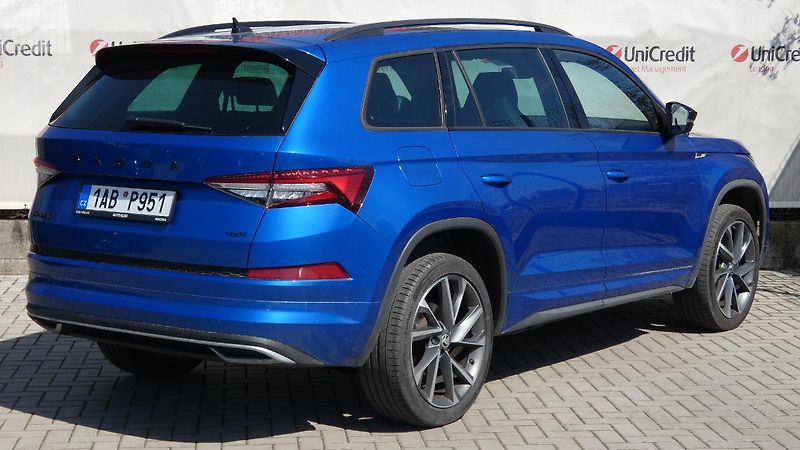 Škoda Kodiaq 2,0 TDI DSG 4x4 Sportline - fotka 3 z 25