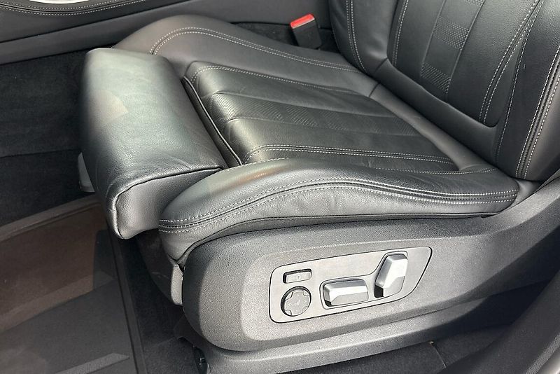 BMW X5 xDrive30d - fotka 8 z 30