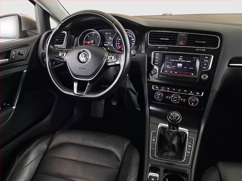 Volkswagen Golf (2014) Highline 1.6 TDI, Navi - fotka 7 z 15