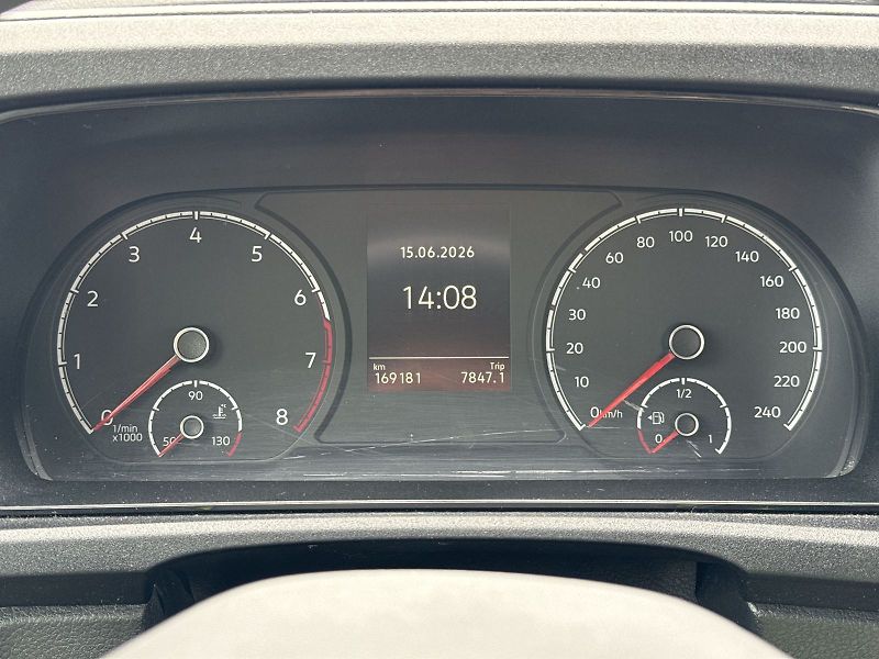 Volkswagen Caddy (2022) 1.5 TSI - fotka 7 z 26