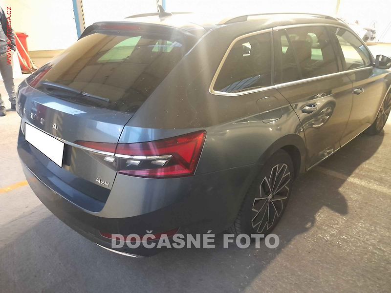 Škoda Superb (2022) 2.0TDi 4x4, ČR, DSG, LED - fotka 2 z 3