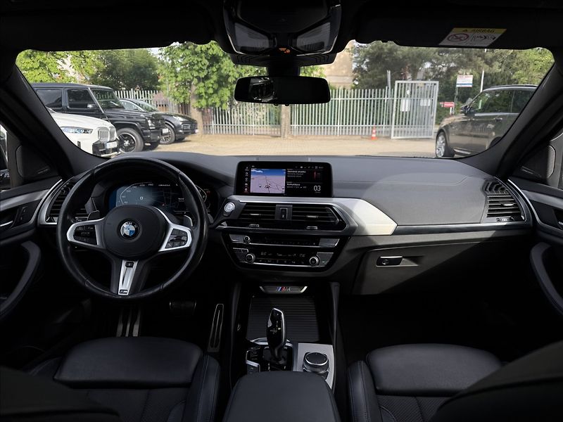 BMW X4 M40d xDrive - fotka 11 z 33