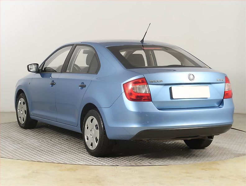 Škoda Rapid (2013) 1.2 MPI, LPG, ČR,1.maj - fotka 4 z 14