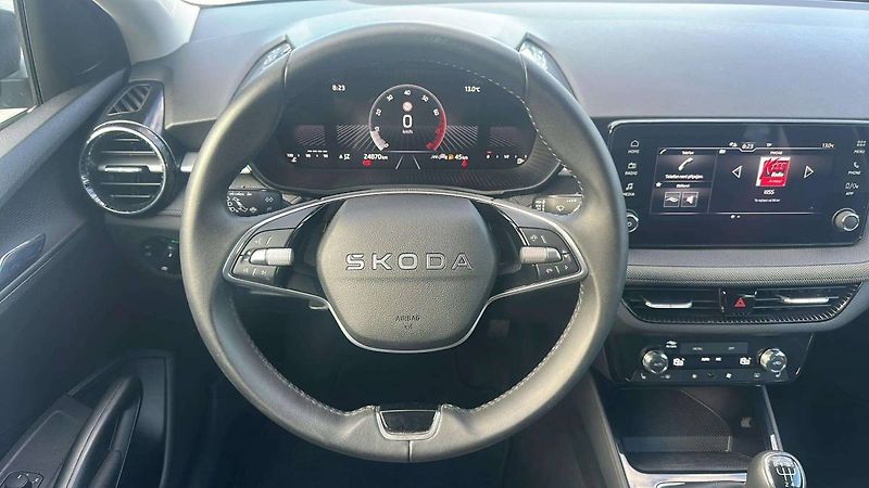 Škoda Fabia Selection 1,0 TSI 70kW MT5/Z66 - fotka 8 z 25