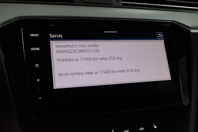 Volkswagen Passat 2.0TDI 147 R-LINE*TAŽNÉ*DPH*ČR - fotka 20 z 45