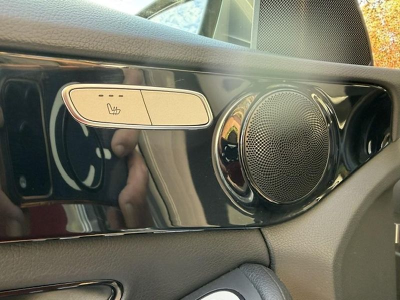 Mercedes-Benz Třídy C C 180, ČR,AMG PAKET, AUTOMAT - fotka 18 z 37