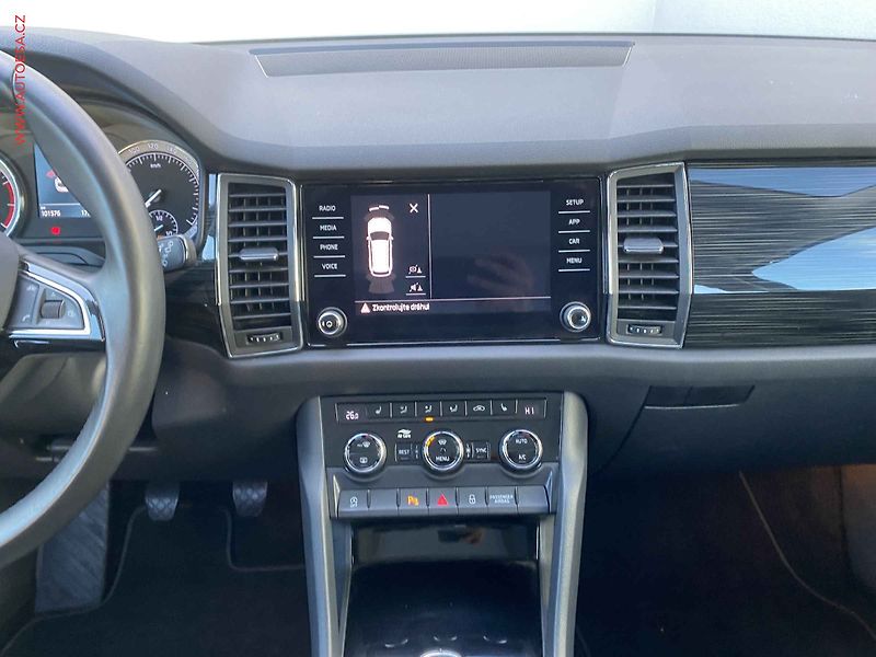 Škoda Kodiaq (2018) 1.4 TSi, Style, panor - fotka 12 z 18