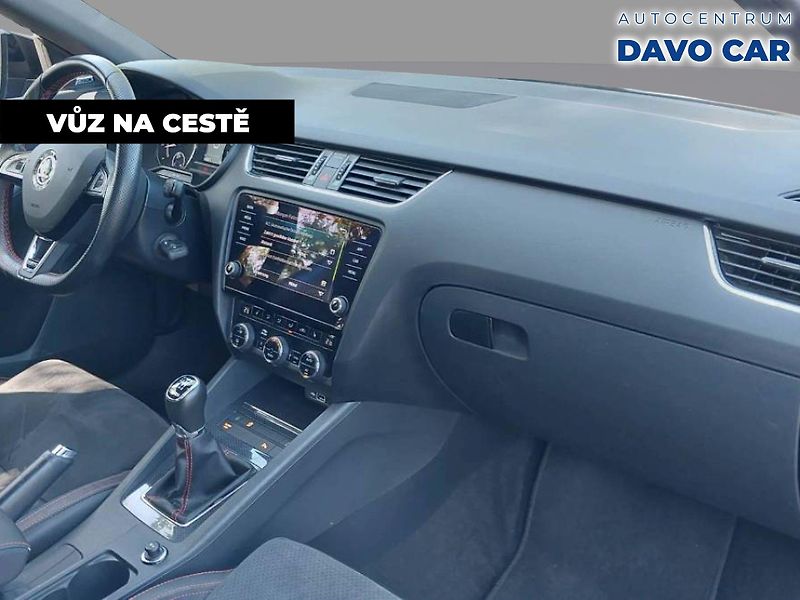 Škoda Octavia 2,0 TSI RS 169kW Challenge Mat - fotka 3 z 10