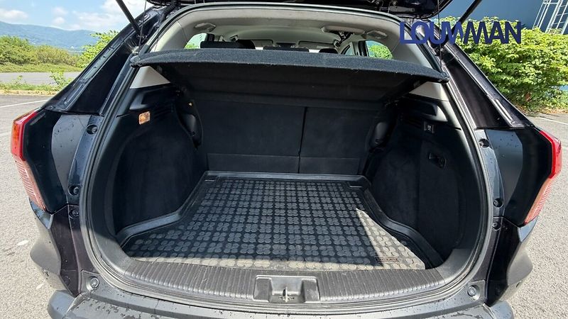Honda HR-V 1.5 i-VTEC Elegance - fotka 17 z 23