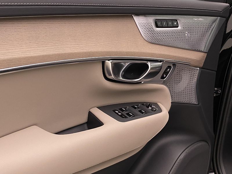 Volvo XC90 (2026) T8 AWD RECHARGE BRIGHT PLUS 7m - fotka 30 z 71