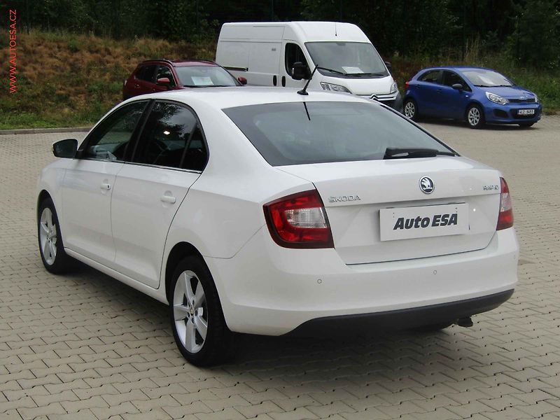 Škoda Rapid (2018) 1.0TSi, 2.maj,ČR, Xenon, AC - fotka 6 z 14