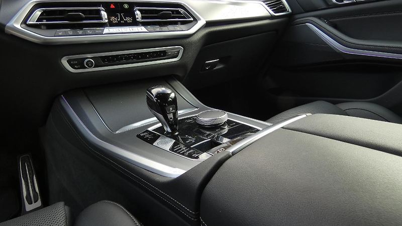 BMW X5 xDrive 40i M Sport - fotka 6 z 22