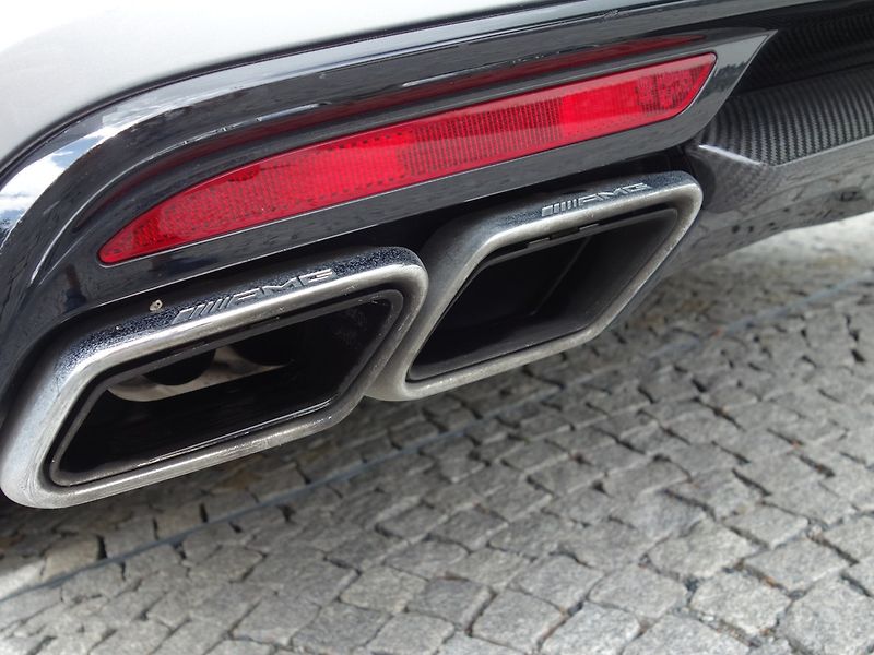 Mercedes-Benz Třídy S (2014) S63*AMG*25000KM!!*CARBON*TOP!! - fotka 12 z 50