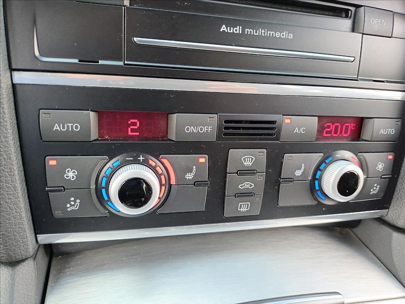 Audi Q7 3,0 TDI,150KW,ČR,S-LINE,TAŽNÉ, - fotka 39 z 41