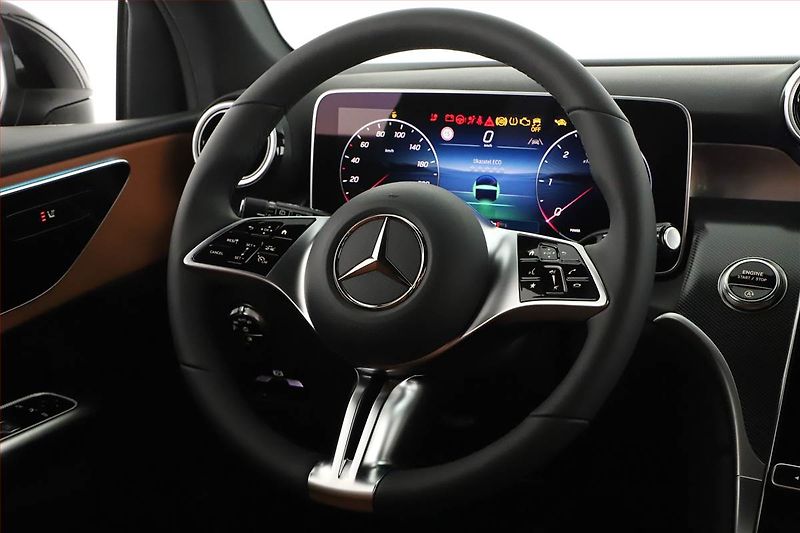 Mercedes-Benz GLC (2025) 220 d 4MATIC, AVANTGARDE - fotka 8 z 26