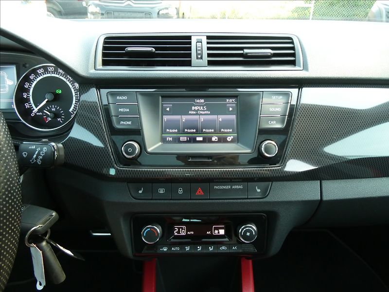 Škoda Fabia 1,2 TSi 81kW MONTE CARLO, DSG - fotka 34 z 60