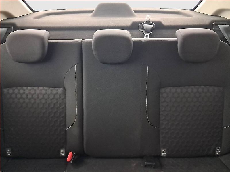 Dacia Logan (2014) 1.2 16V, Serv.kniha - fotka 10 z 13