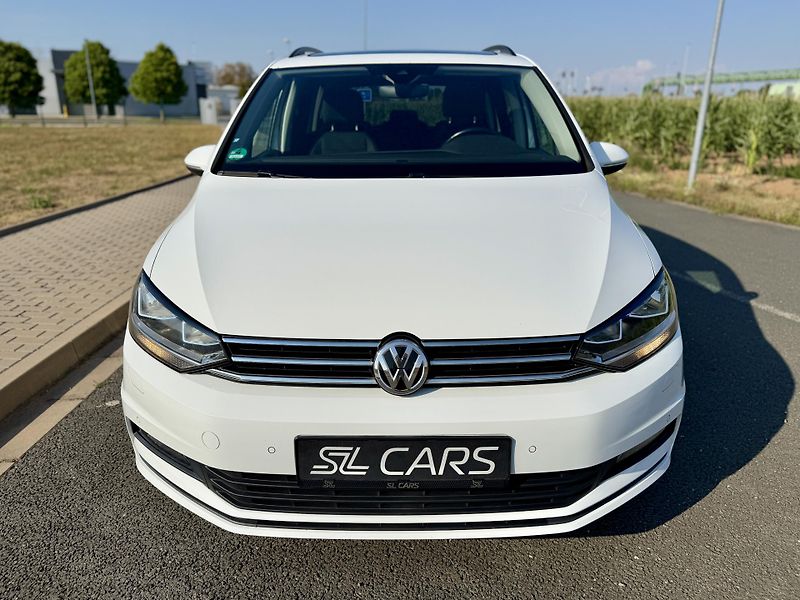 Volkswagen Touran 1.4 TSI PANO ALCANTARA MASÁŽ - fotka 8 z 44