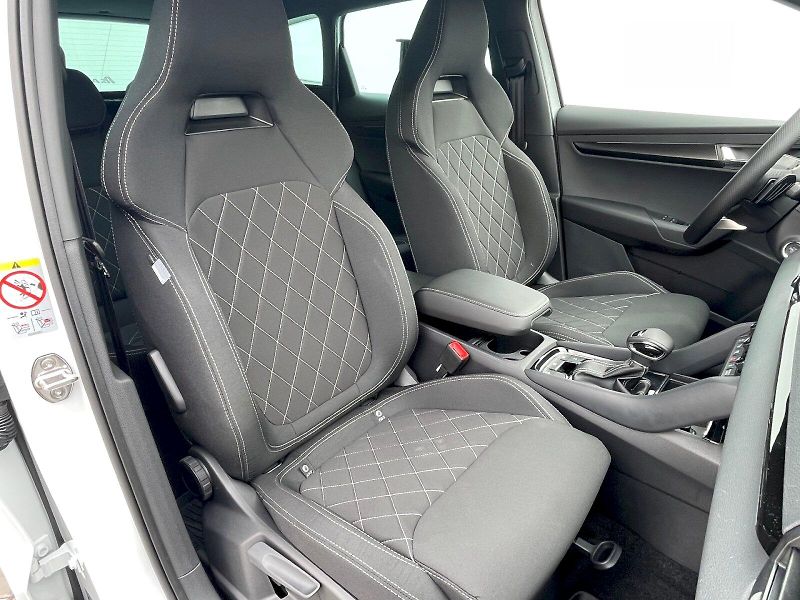 Škoda Karoq (2026) 1,5 TSI / 110 kW DSG Sportline - fotka 26 z 30