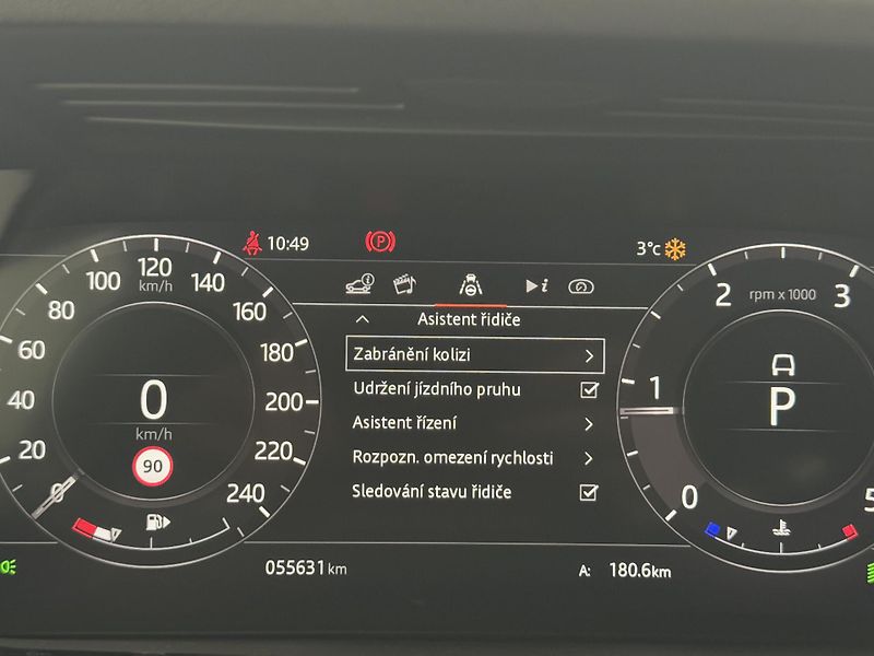 Land Rover Range Rover Evoque 2.0d*4x4*R-Dynamic*132kw* - fotka 30 z 30