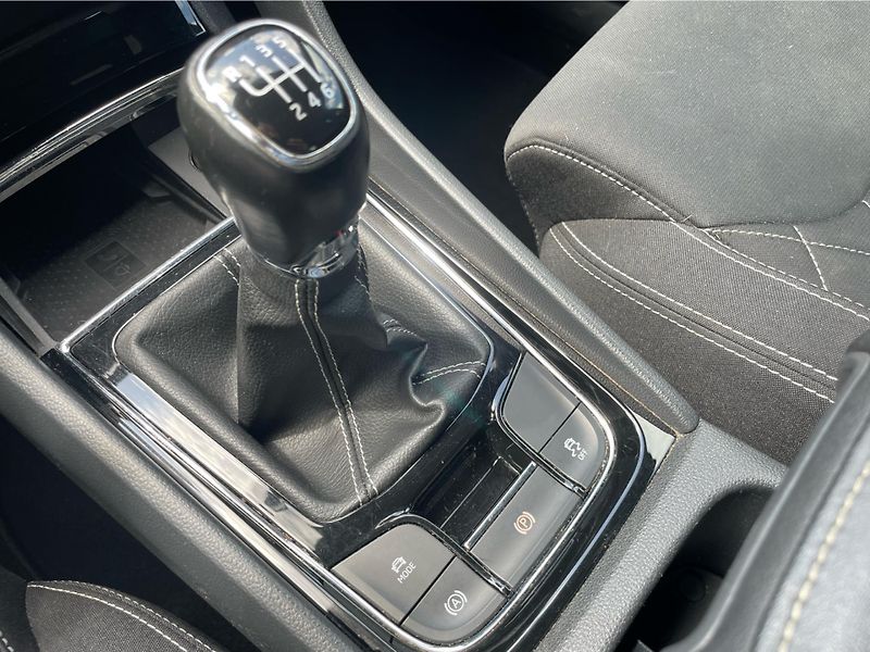 Škoda Karoq 2.0 TDi Sportline - fotka 24 z 30