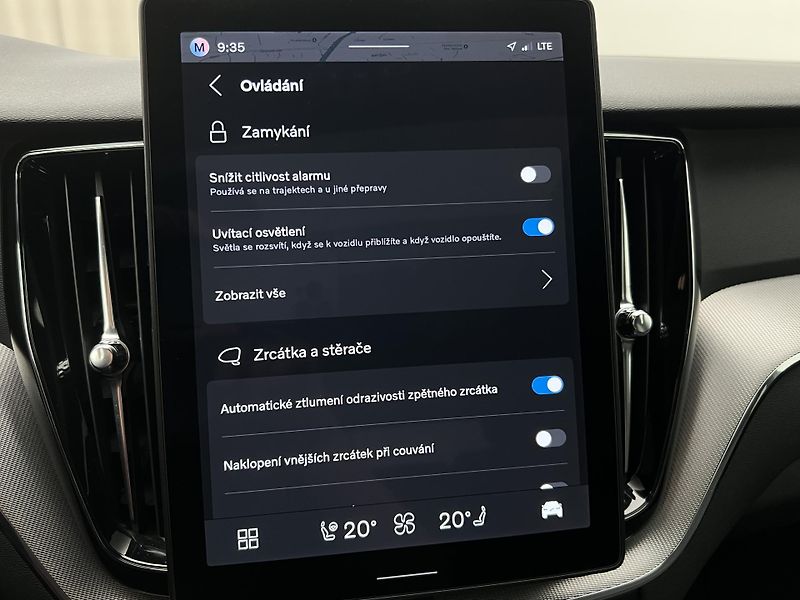 Volvo XC60 B5 AWD BLACK EDITION PLUS AUT  - fotka 40 z 46