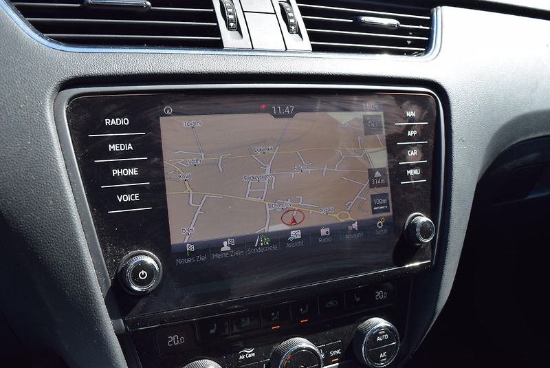 Škoda Octavia (2019) 1.5TSI 110kw AMBI VÝHŘEV NAVI - fotka 25 z 50