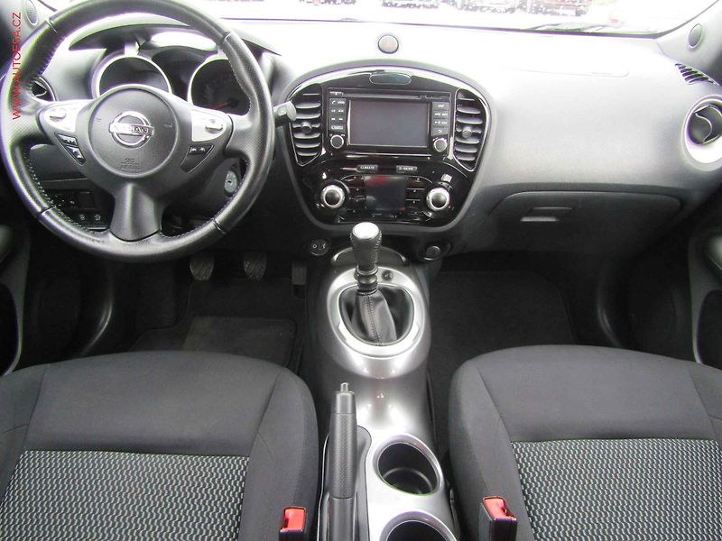Nissan Juke (2017) 1.2 DiG-T, ČR - fotka 8 z 21