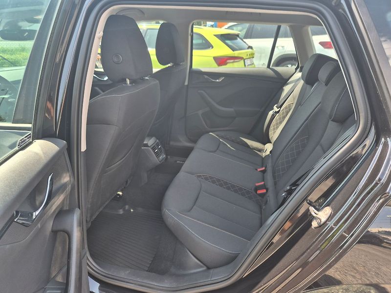 Škoda Kamiq 1,5 TSI 110 kW, CZ, 1. majitel - fotka 10 z 25