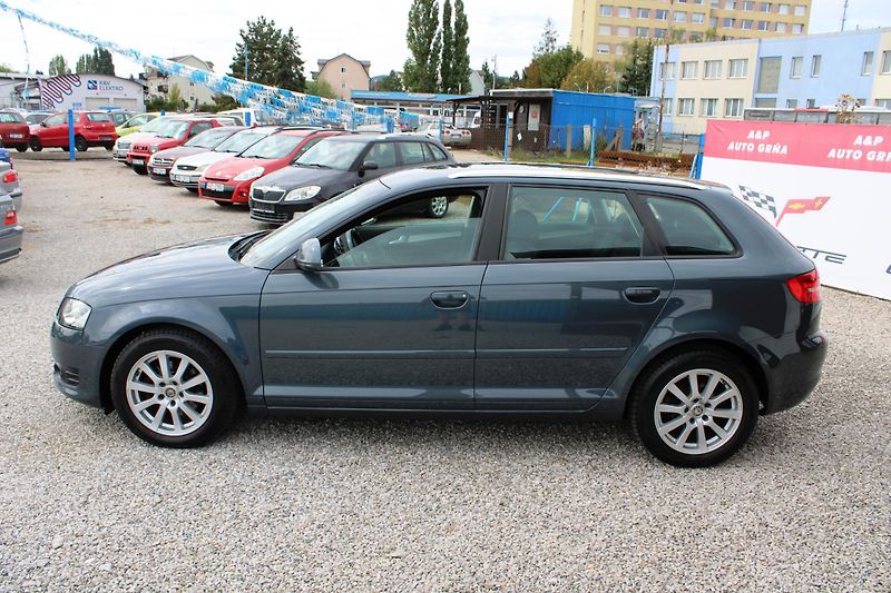 Audi A3 (2009) SPORTBACK 1,4TSI KLIMA ELOKNA  - fotka 4 z 16