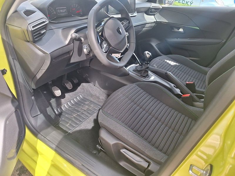Peugeot 208 (2026) STYLE 1.2 TURBO 100k MAN6 - fotka 9 z 21
