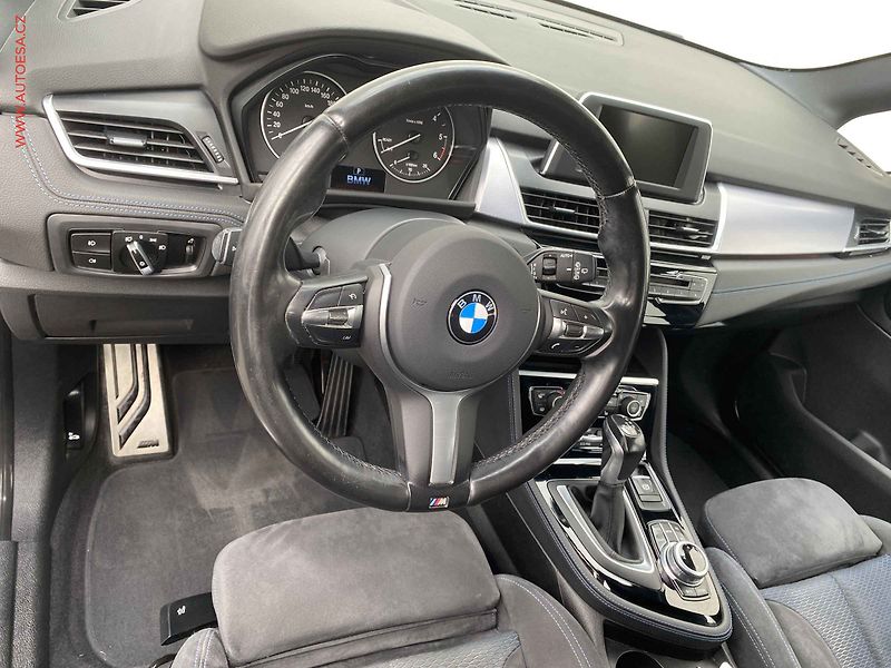 BMW Řada 2 (2016) 2.0D xDrive218d, M Sport, AT - fotka 12 z 17