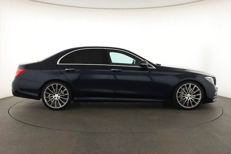 Mercedes-Benz Třídy E (2017) E 350 d - fotka 6 z 25