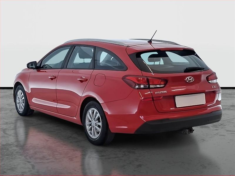 Hyundai i30 (2018) 1.4 T-GDI, ČR,1.maj - fotka 4 z 17