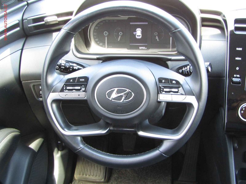 Hyundai Tucson (2022) 1.6 T-GDi, 1.maj,ČR, servis - fotka 13 z 20