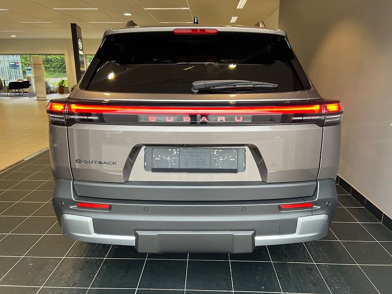 Subaru E-Outback 74.7 kWh AWD Limited - fotka 5 z 16