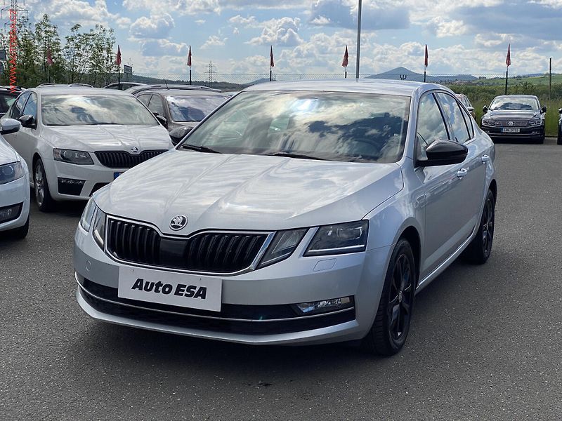 Škoda Octavia (2017) 1.6 TDi, ČR, Style, LED - fotka 3 z 16
