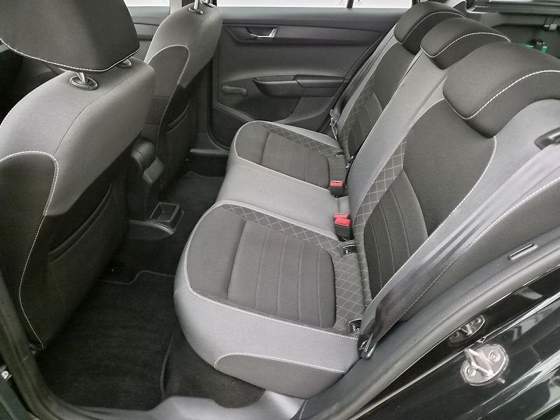 Škoda Fabia 1,0 TSI Ambition Plus - fotka 8 z 21