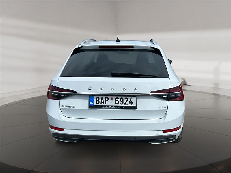 Škoda Superb 2,0 TDI 147 4x4 L&K Aut - fotka 5 z 10