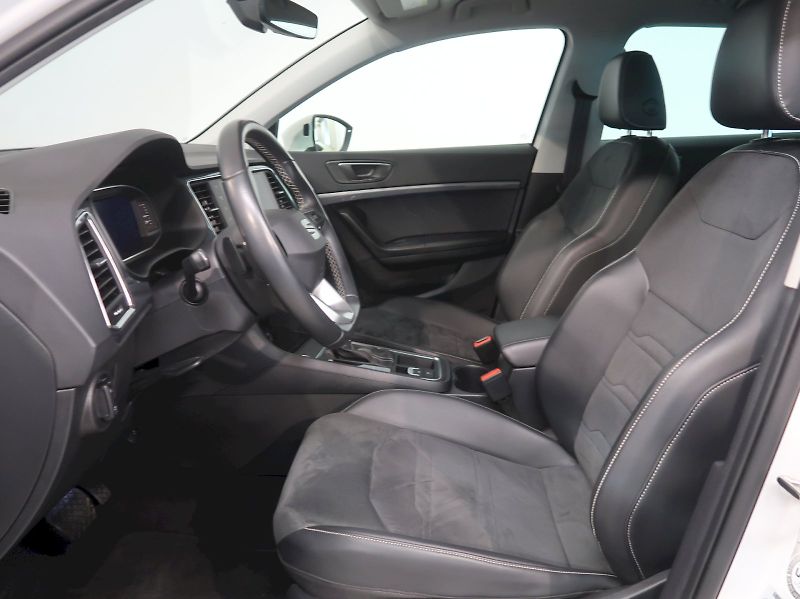 Seat Ateca (2022) 2.0TDI 110KW TAŽNÉ NAVI - fotka 13 z 40