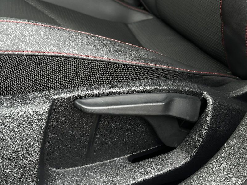 Seat Leon 1.4TSi FR Combi 122PS Sunset F - fotka 13 z 39