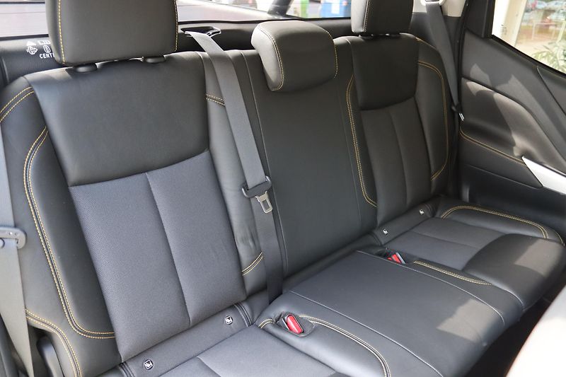 Nissan Navara 2.3dCi 4X4 AT 140kW DPH - fotka 45 z 50